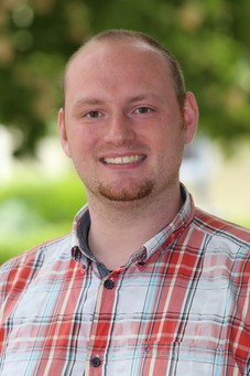 Dominik Stupp Sozialarbeiter/Sozialpädagoge B.A. zuständig für kirchlich-diakonische Flüchtlingsarbeit in den Kirchenbezirken Brackenheim und Heilbronn (Landkreis)